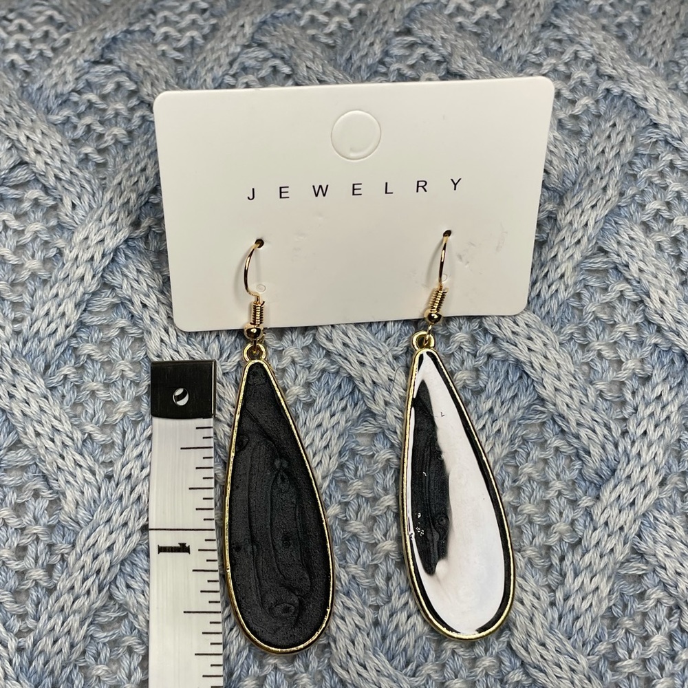 Black Tear Drop Earrings - Picture 4 of 5